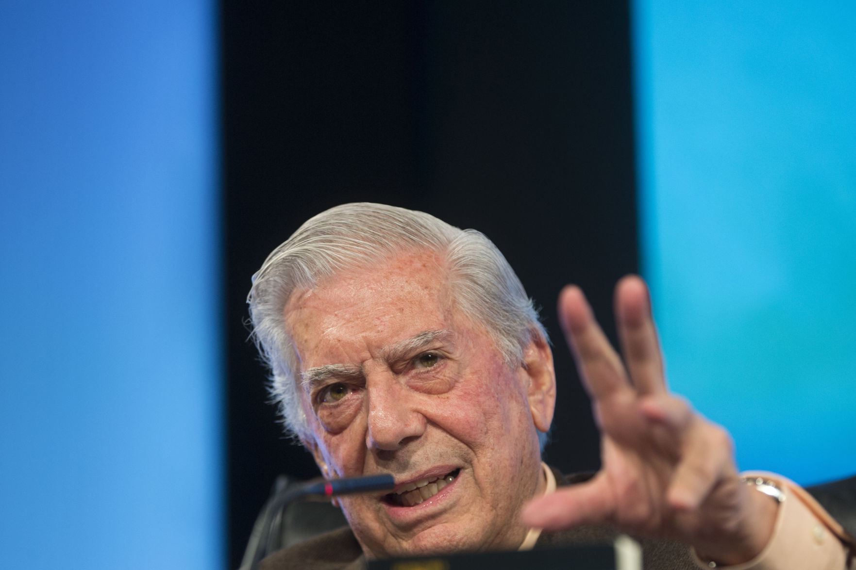 Mario Vargas Llosa